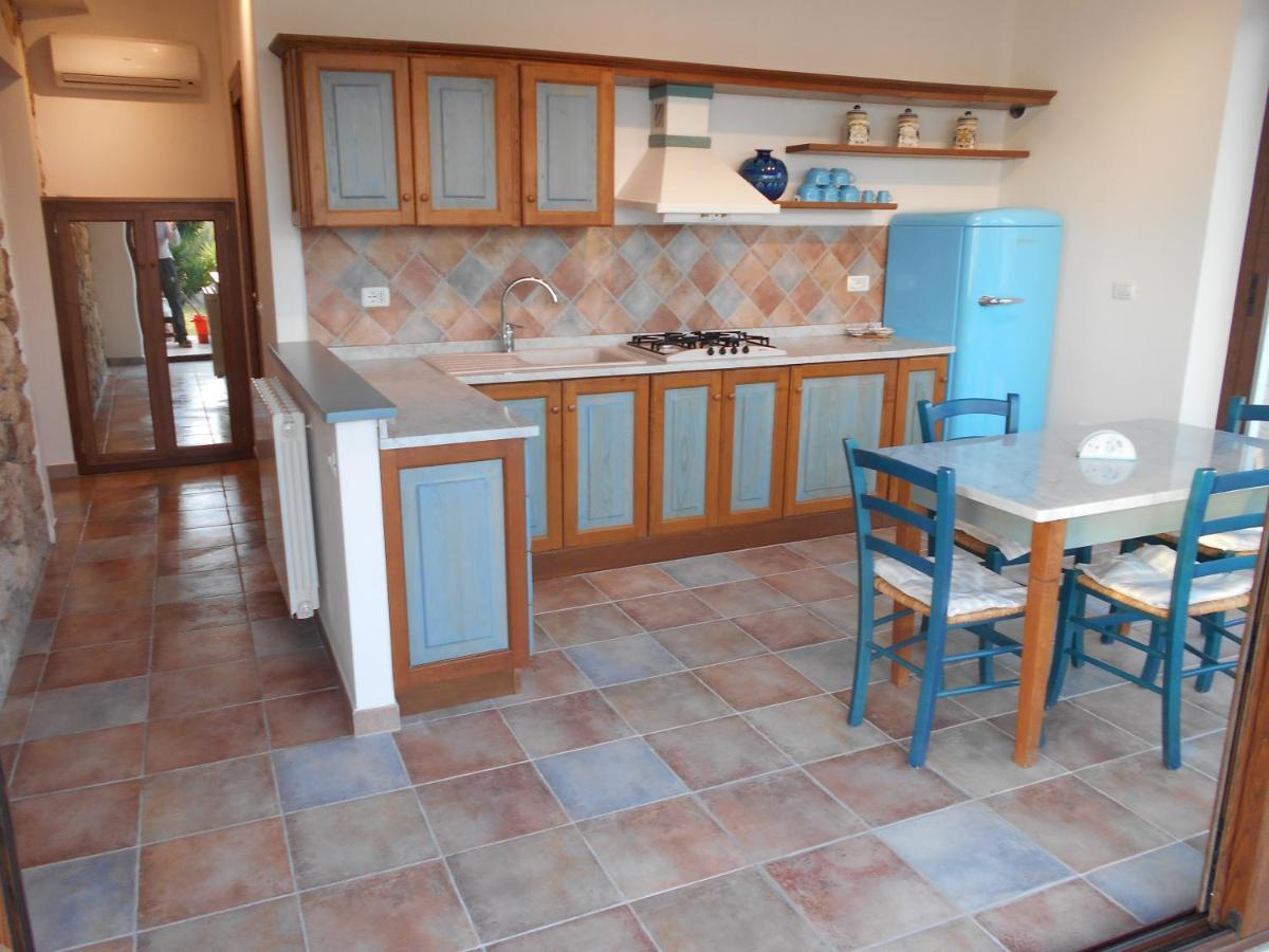 Villatramontistella Suite Capoliveri  Extérieur photo
